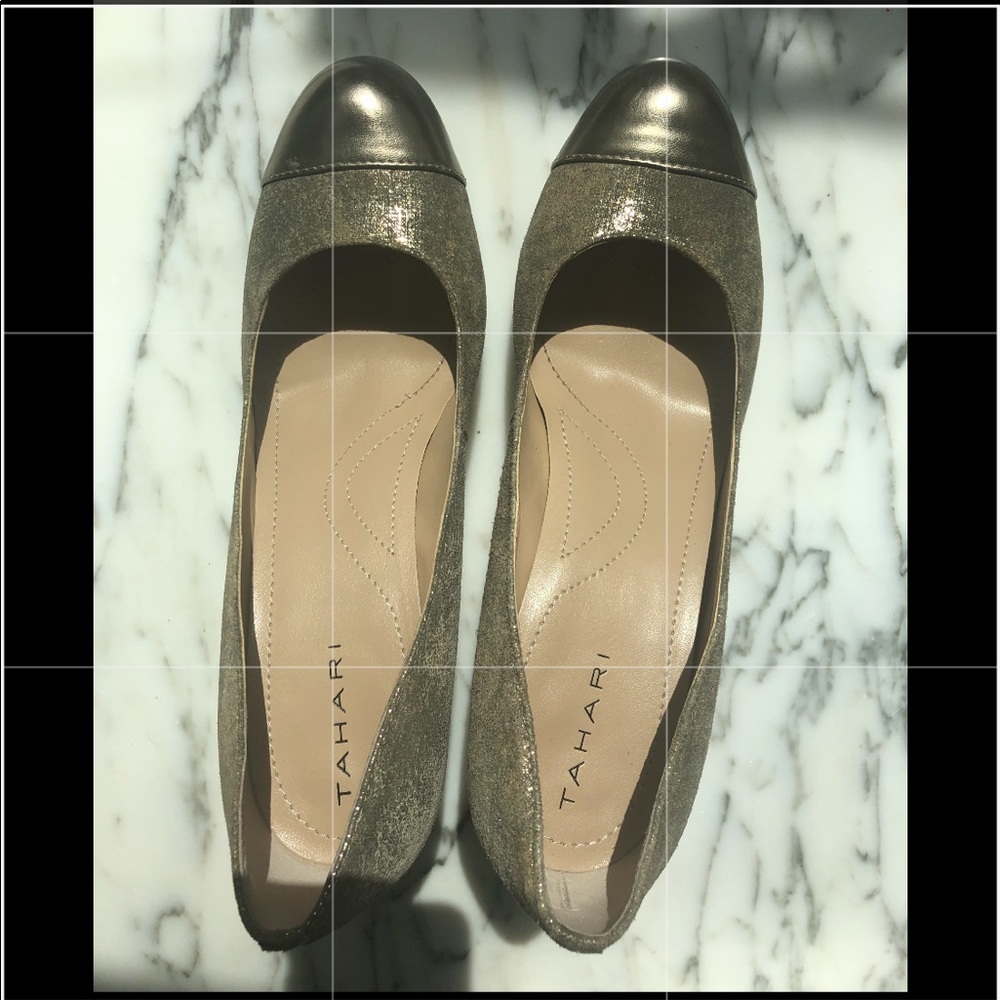 GOLD Tahari platform pumps size 8 M/8.5